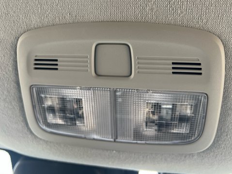 Suzuki Vitara SZ-T BOOSTERJET MHEV 29