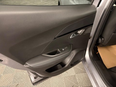 Peugeot 2008 1.2 PureTech Allure EAT Euro 6 (s/s) 5dr 30