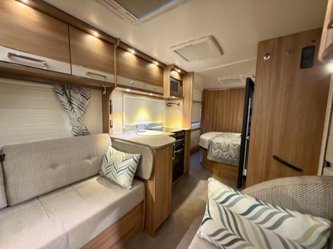 Bailey Pegasus Brindisi GT70 29