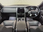 Land Rover Discovery 3.0 Discovery R-Dynamic SE D MHEV Auto 4WD 5dr 59