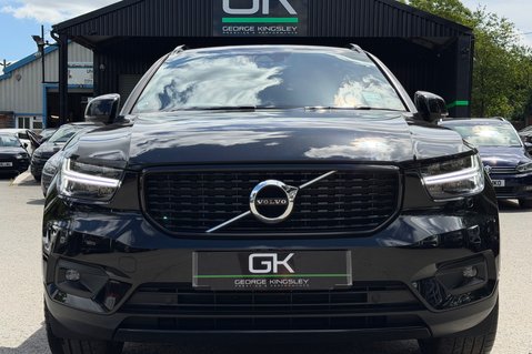Volvo XC40 D4 R-DESIGN PRO AWD 8