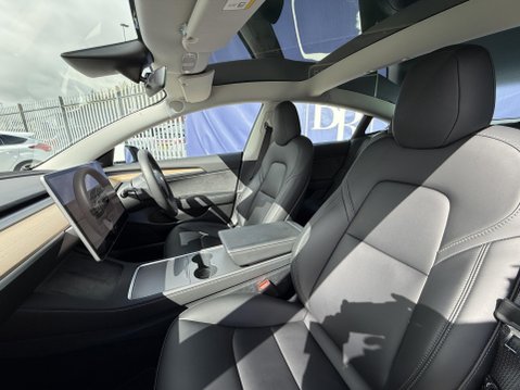 Tesla Model 3 Saloon 4dr Electric Auto RWD (241 bhp) 28