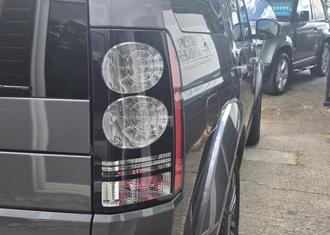 Land Rover Discovery 4 3.0 SD V6 Graphite SUV 5dr Diesel Auto 4WD Euro 6 (s/s) (256 bhp) 24