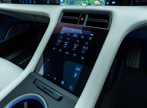 Porsche Taycan GTS Sport Turismo 25