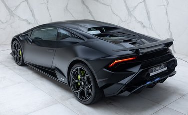 Lamborghini Huracan Tecnica 9