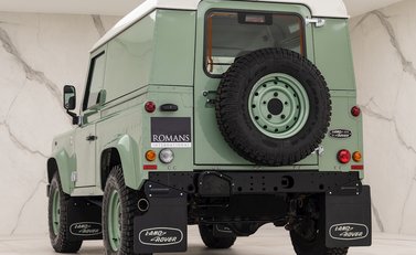 Land Rover Defender 90 Heritage Hard Top 3