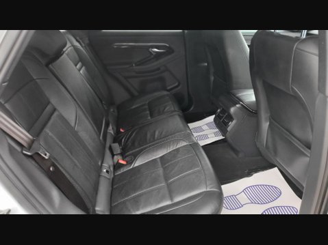 Land Rover Discovery Sport R-DYNAMIC HSE 17