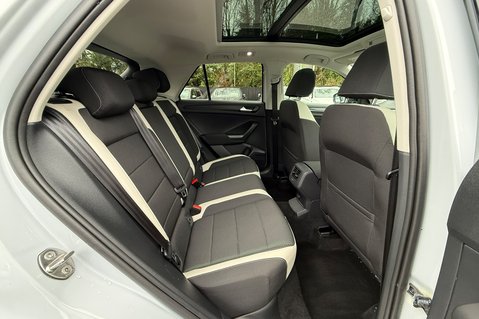 Volkswagen T-Roc SEL TSI EVO DSG -WHITE SILVER -PAN ROOF -CAMERA -WINTER PACK  30