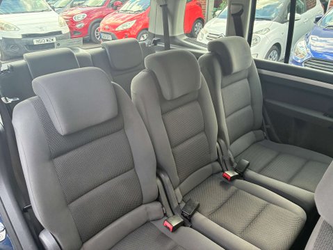 Volkswagen Touran 1.6 TDI S MPV 5dr Diesel DSG Euro 5 (105 ps) 7