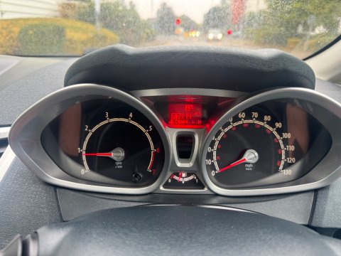 Ford Fiesta ZETEC 17