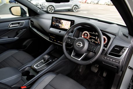 Nissan Qashqai DIG-T TEKNA DCT MHEV