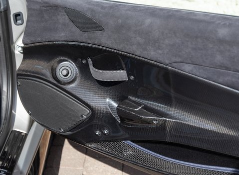 Ferrari 488 Pista 19