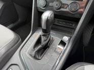 Volkswagen Tiguan R-LINE TECH TSI EVO DSG 22