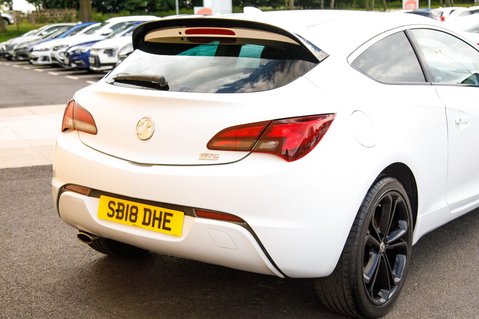 Vauxhall Astra GTC LIMITED EDITION S/S 8
