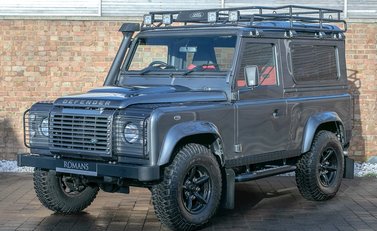 Land Rover Defender 90 TD XS Station Wagon 6