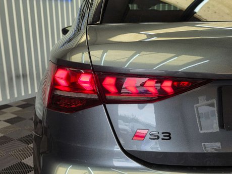 Audi S3 2.0 TFSI Black Edition Sportback 5dr Petrol S Tronic quattro Euro 6 (s/s) ( 21
