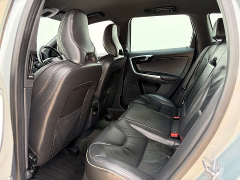 Volvo XC60 2.4 XC60 R-Design Luxury Nav D5 AWD Auto 4WD 5dr 54