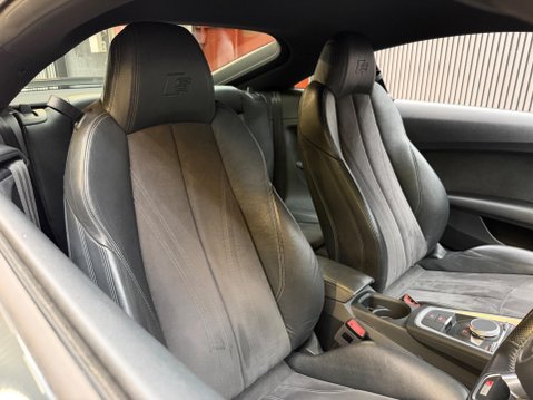 Audi TT 1.8 TFSI Black Edition Euro 6 (s/s) 3dr 32