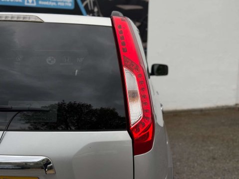 Nissan X-Trail 2.0 dCi Tekna Auto 4WD Euro 5 5dr (AVM) 33