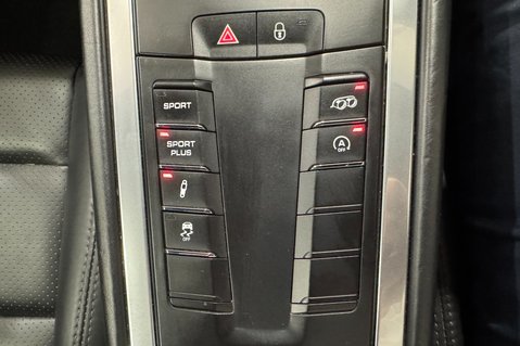 Porsche 911 CARRERA S PDK 25