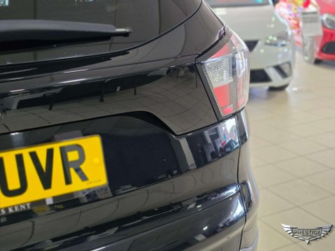 Ford Kuga 1.5 TDCi Titanium Euro 6 (s/s) 5dr 22