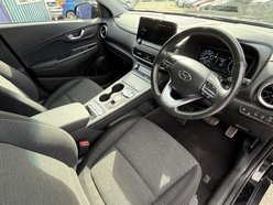 Hyundai KONA 39kWh Premium SUV 5dr Electric Auto (10.5kW Charger) (136 ps) 2
