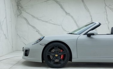 Porsche 911 Carrera S CABRIOLET (991.2) 33