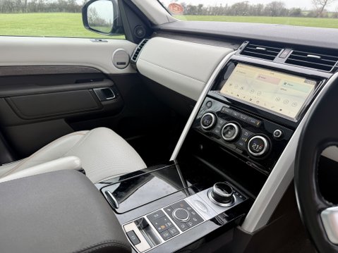 Land Rover Discovery TD6 HSE 13