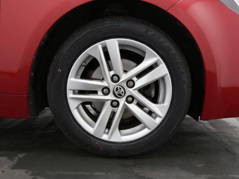 Toyota Corolla 1.8 VVT-h Icon CVT Euro 6 (s/s) 5dr 27