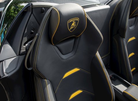 Lamborghini Huracan Spyder LP640-4 EVO 15