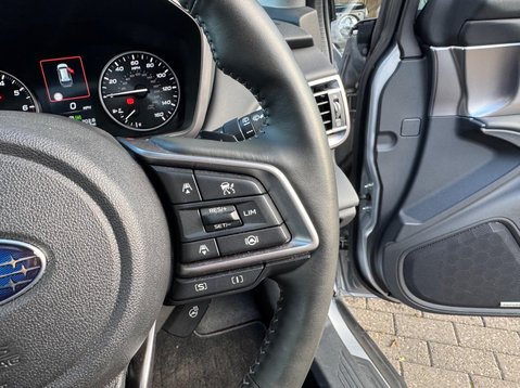 Subaru Outback TOURING 36