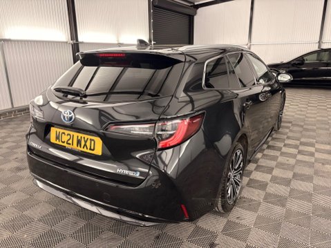 Toyota Corolla 1.8 VVT-h Excel Touring Sports CVT Euro 6 (s/s) 5dr 54