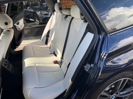 BMW 3 Series 3.0 340i M Sport Touring 5dr Petrol Auto Euro 6 (s/s) (326 ps) 43