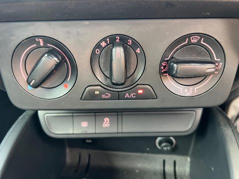 Audi A1 1.0 TFSI SE S Tronic Euro 6 (s/s) 3dr 30