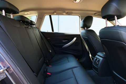 BMW 3 Series 2.0 320D Sport Auto 5dr 41