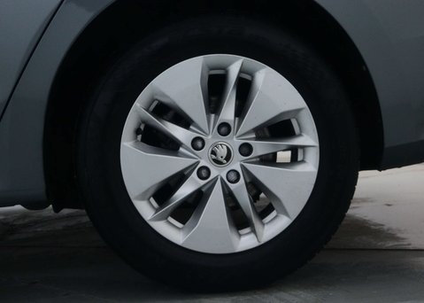 Skoda Octavia 1.0 Octavia SE Technology TSi E-Tech Semi-Auto 5dr 16