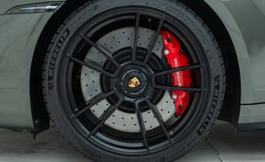 Porsche 911 Targa 4 GTS (992) 26