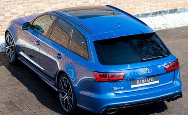 Audi RS6 Avant Performance 9