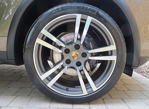 Porsche Cayenne Diesel 9