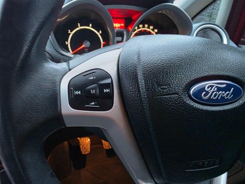 Ford Fiesta 1.4 Zetec 3dr 6