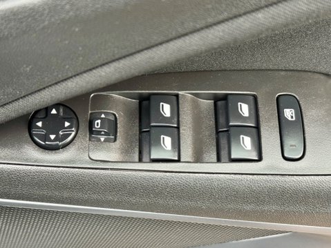 Vauxhall Crossland X SE 18
