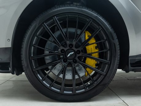 Aston Martin DBX 707 