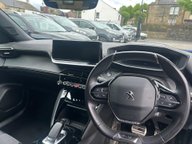 Peugeot 2008 GT 11