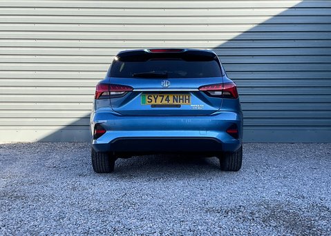 MG MG5 EV 61kWh TROPHY 9