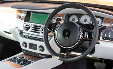 Rolls-Royce Wraith 'Inspired By British Music' Ronnie Wood 11