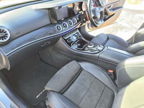 Mercedes-Benz E Class 2.0 E220d AMG Line Saloon 4dr Diesel G-Tronic+ Euro 6 (s/s) (194 ps) 33