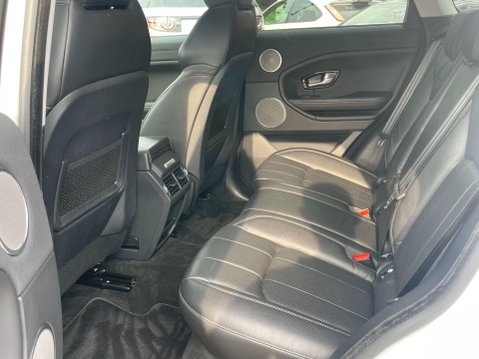 Land Rover Range Rover Evoque 2.0 TD4 SE Tech Auto 4WD Euro 6 (s/s) 5dr 23