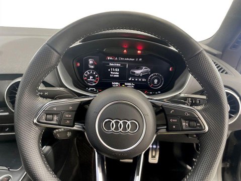 Audi TT 2.0 TFSI 45 S line Coupe 3dr Petrol S Tronic Euro 6 (s/s) (245 ps) Air Con 13