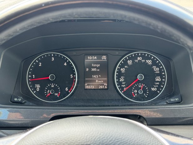 Volkswagen Transporter Crew Cab [SOLD SM] AUTO SWB T30 EDITION 2.0 150ps BMT L1H1 Kombi Air Con 23