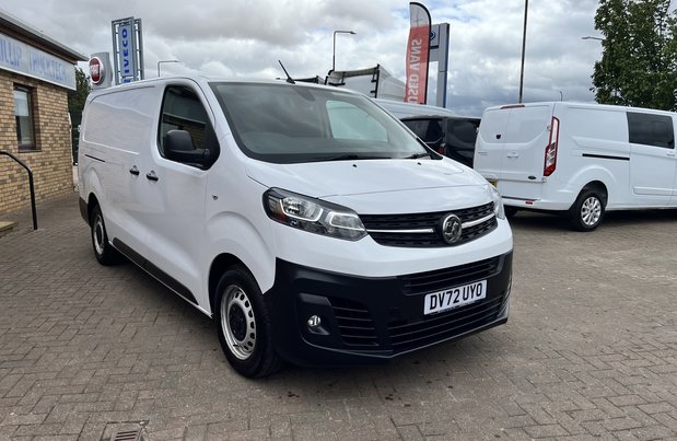 Vauxhall Vivaro VIVARO L2 DIESEL 2900 1.5d 100PS Dynamic H1 Van